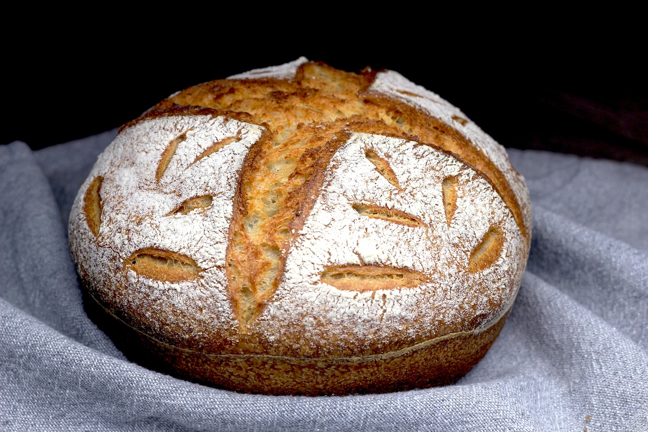 entdecken sie die welt des sauerteigs: alles über die herstellung, pflege und verwendung von sauerteigbrot, einschließlich tipps und rezepte für ein gesundes, aromatisches backerlebnis.